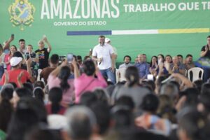 Imagem da notícia - Governo do Amazonas entrega cadeiras de rodas em Manaquiri