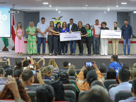 Governador Wilson Lima repassa R$ 5 milhões a instituições de pessoas com deficiência e lança editais que vão beneficiar os setores social e primário