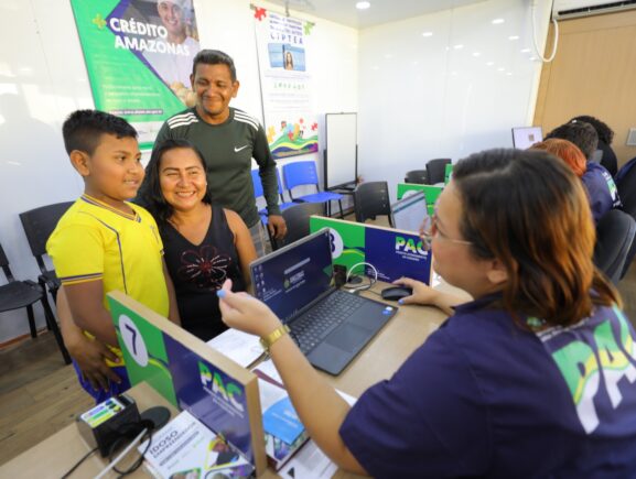 Pessoas com deficiência podem solicitar serviços especializados em todas as unidades dos PACs da capital e do interior 